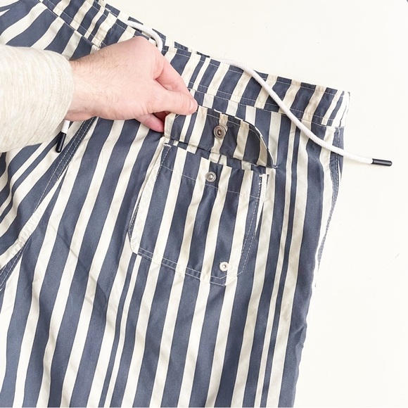 Solid & Striped 7” Stripe Hybrid Shorts Men’s Large NWOT - Picture 9 of 10